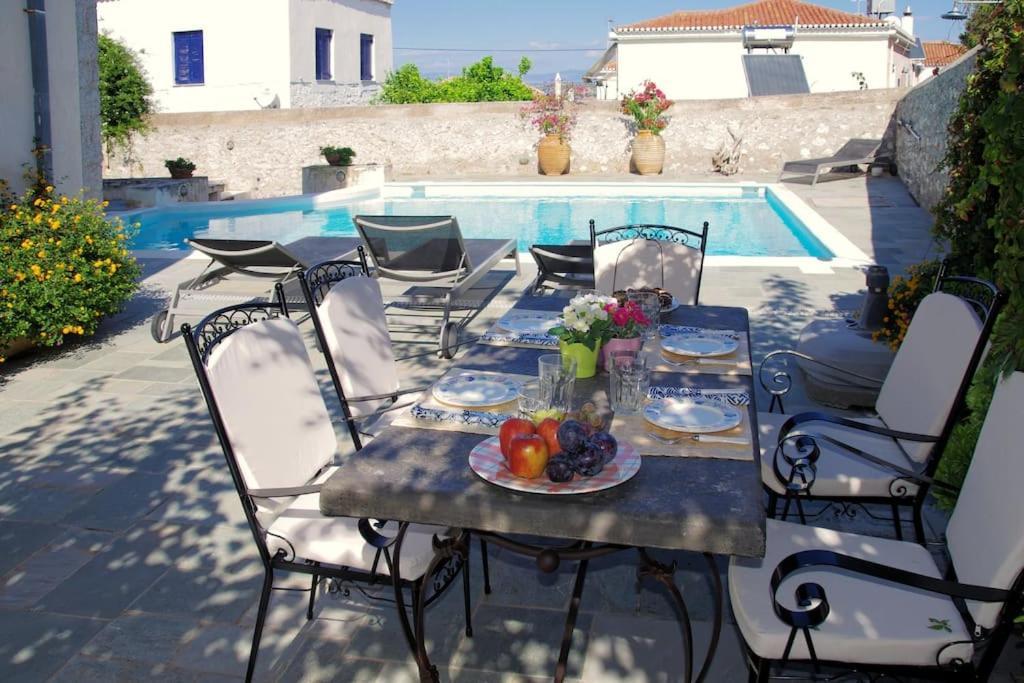 Villa 1853, Spetses Ground Floor Exterior photo
