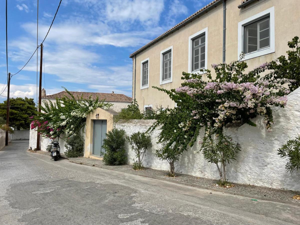 Villa 1853, Spetses Ground Floor Exterior photo